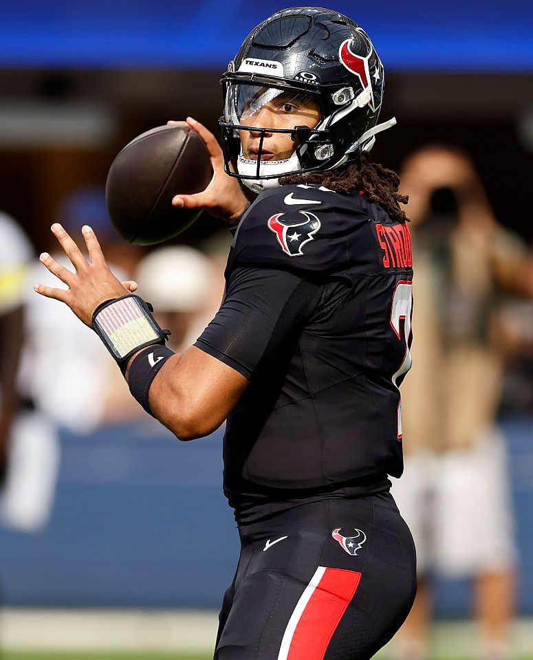 Houston Texans v Los Angeles Rams - NFL 2025