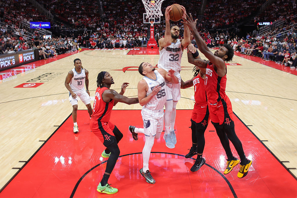 Memphis Grizzlies v Houston Rockets