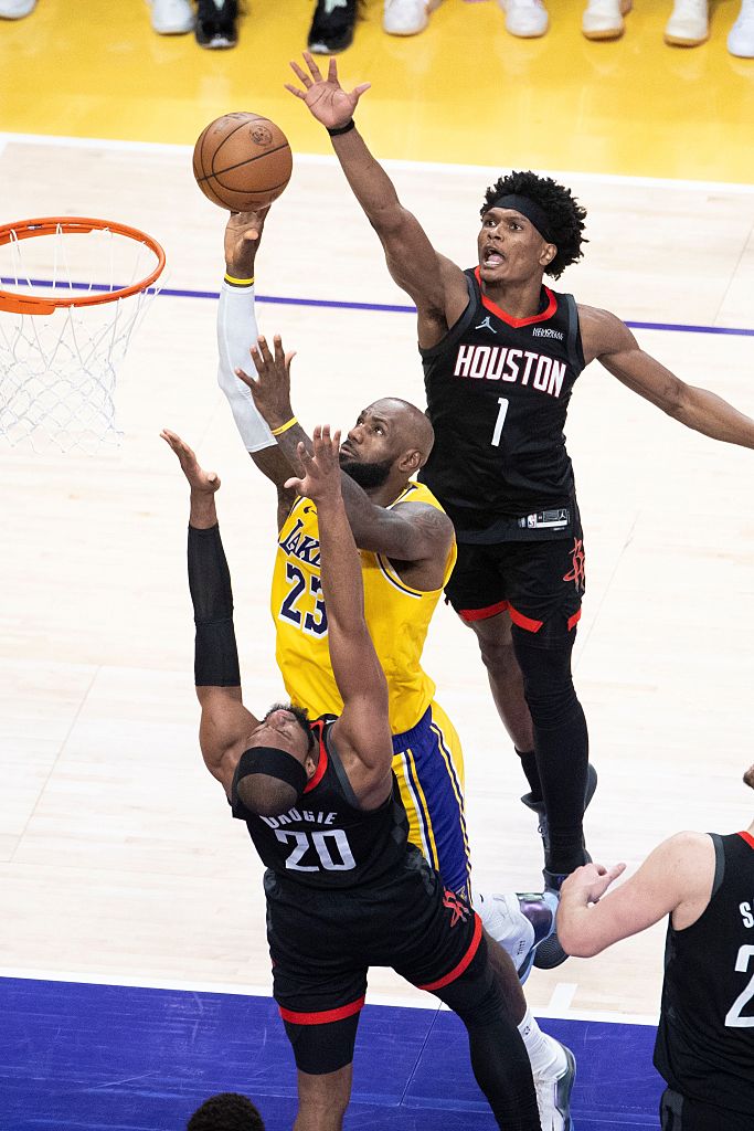 U.S.-LOS ANGELES-BASKETBALL-NBA-PLAYOFFS-LAKERS VS ROCKETS